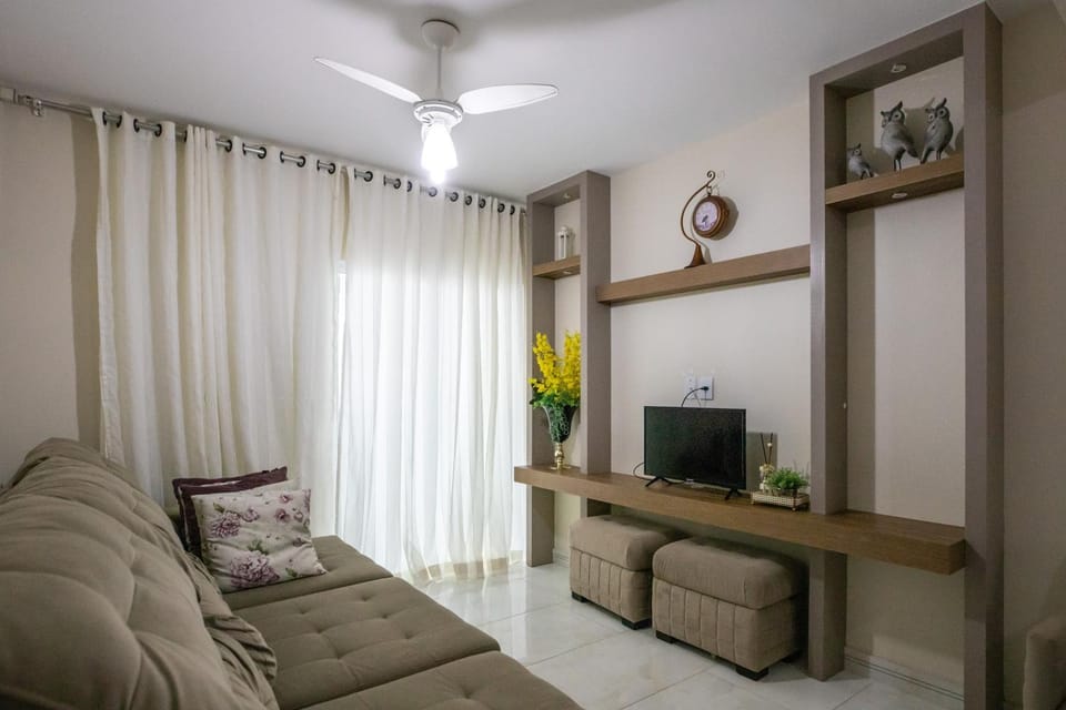 Blackout suite • sleeps 5 Apartment in Porto Belo