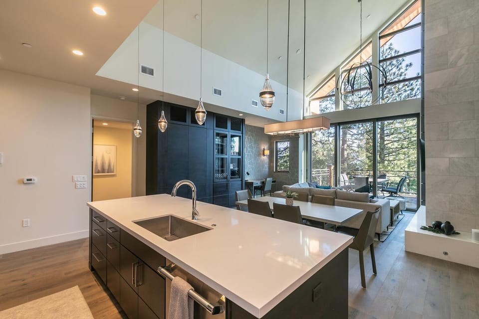 Crystal Bay Penthouse 301 House in Crystal Bay