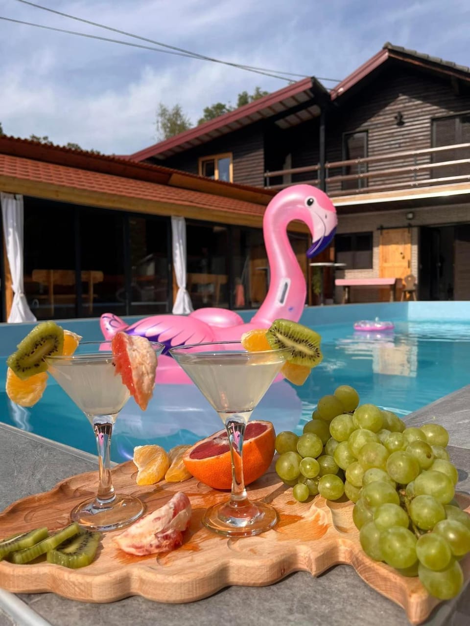 Food and drinks, Swimming pool