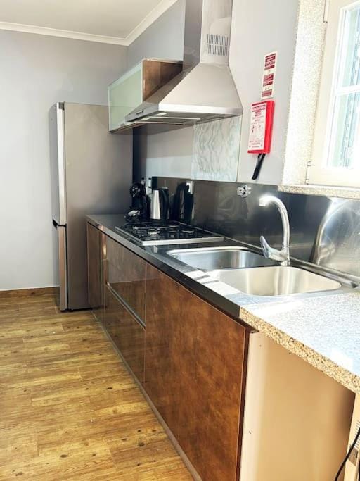 Kitchen or kitchenette, minibar, pet friendly, stove