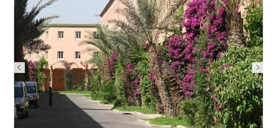 Day, Garden view