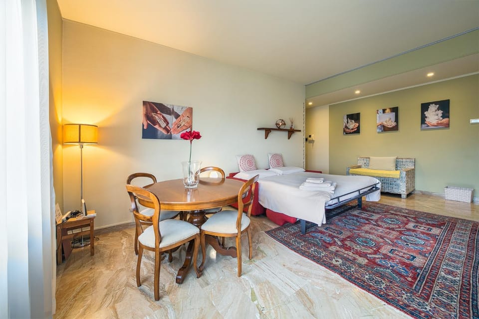 Crystal Domus Apartment in Cinisello Balsamo