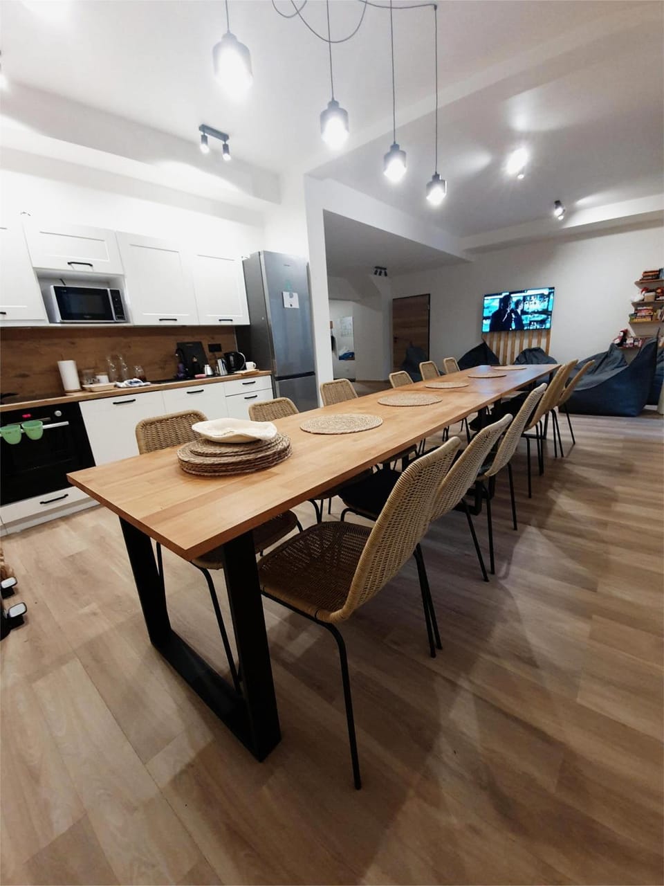 Kitchen or kitchenette, Living room, Dining area