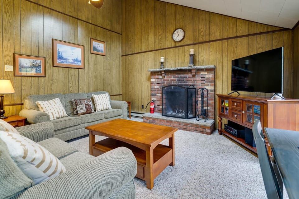 Fire Pit: Arrowhead Lake Vacation Rental! House in Coolbaugh Township