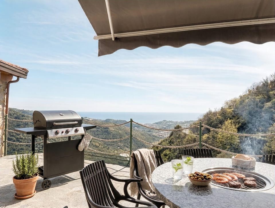 Patio, Day, Natural landscape, BBQ facilities, BBQ facilities, View (from property/room), Balcony/Terrace, Balcony/Terrace, Seating area, Dining area, Mountain view, Sea view