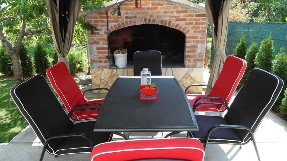 Garden, Balcony/Terrace, Food and drinks