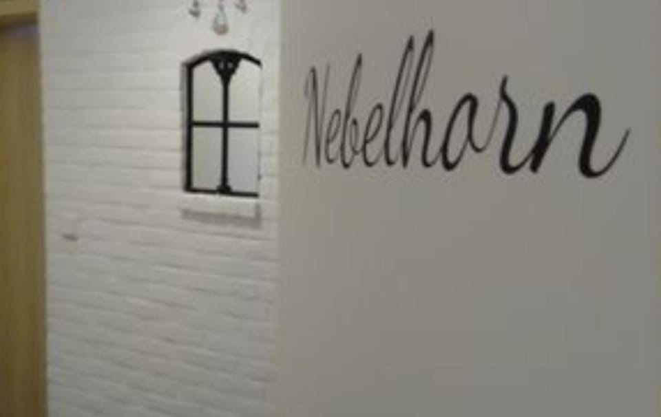 Logo/Certificate/Sign, Text overlay