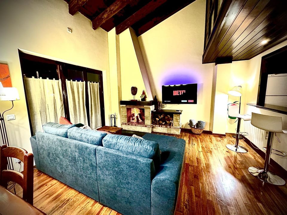 TV and multimedia, Living room, flat iron