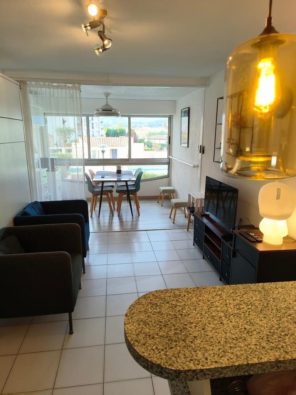 Living room, Seating area