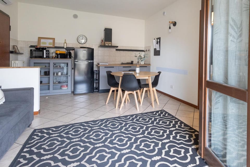 Kitchen or kitchenette, Living room, pet friendly, stove