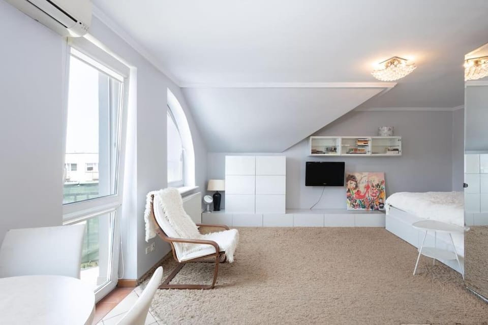 TV and multimedia, Living room, Photo of the whole room, Seating area