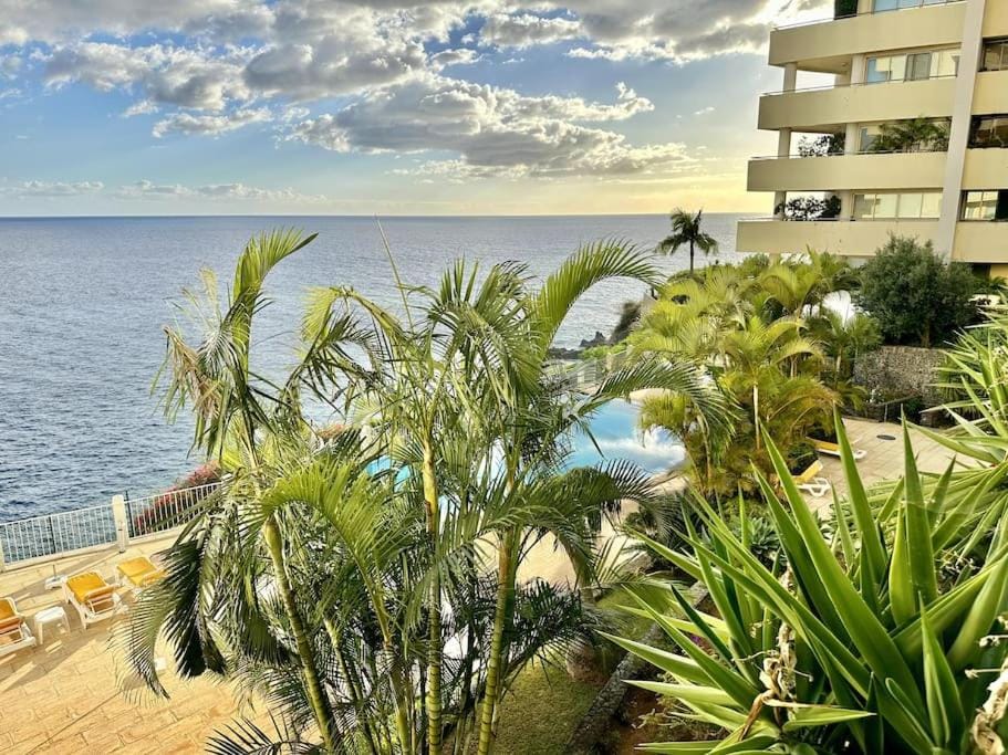 Cliff Apartment in Funchal