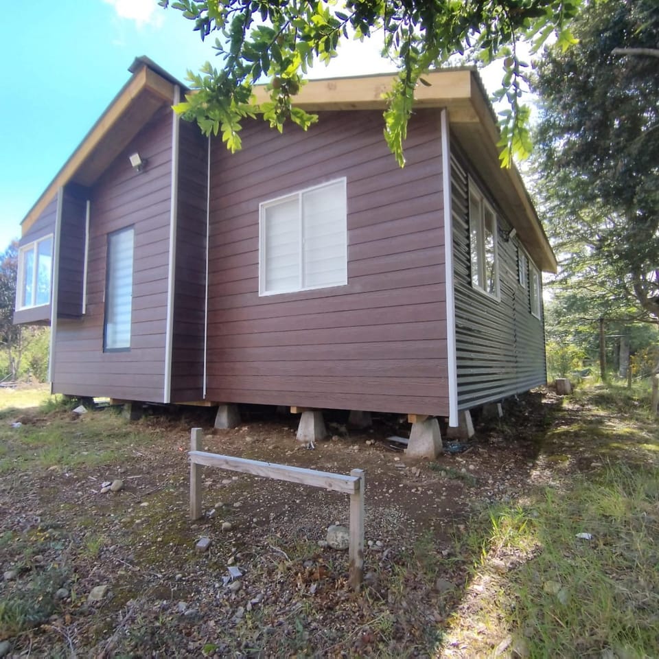Cabañas familiares Altos de la Chacra , 1-5 personas 2 dormitorios WIFI GRATIS House in Los Lagos, Chile
