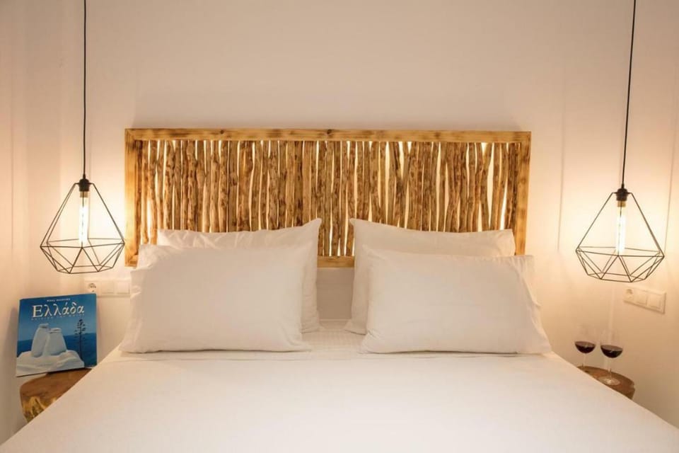 Bed, Bedroom, City view