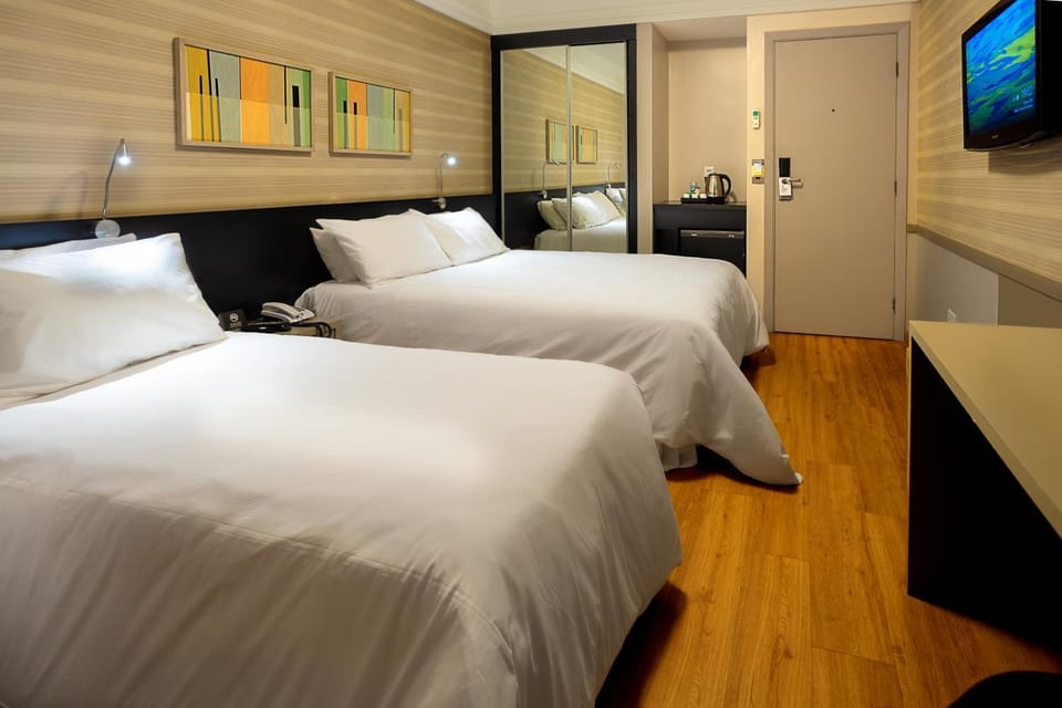 Bed, TV and multimedia, Coffee/tea facilities, Photo of the whole room, Bedroom