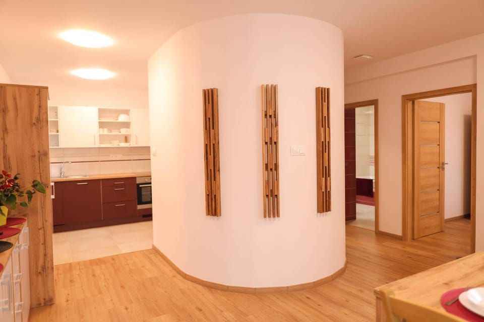 Kitchen or kitchenette, Photo of the whole room, wardrobe