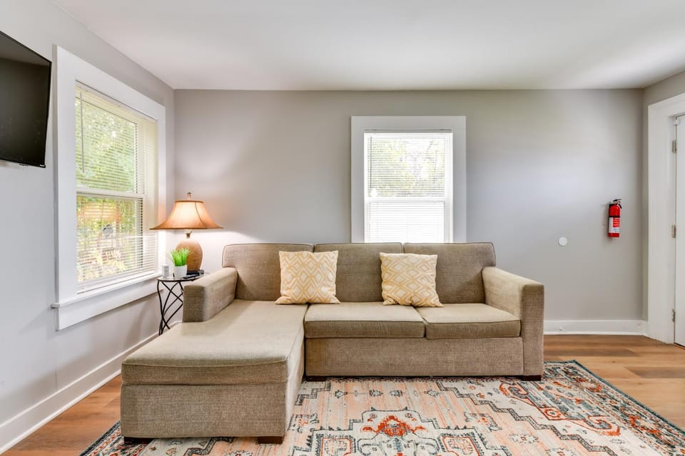 Stunning Charlotte Retreat ~ 2 Mi to City Center! House in Charlotte