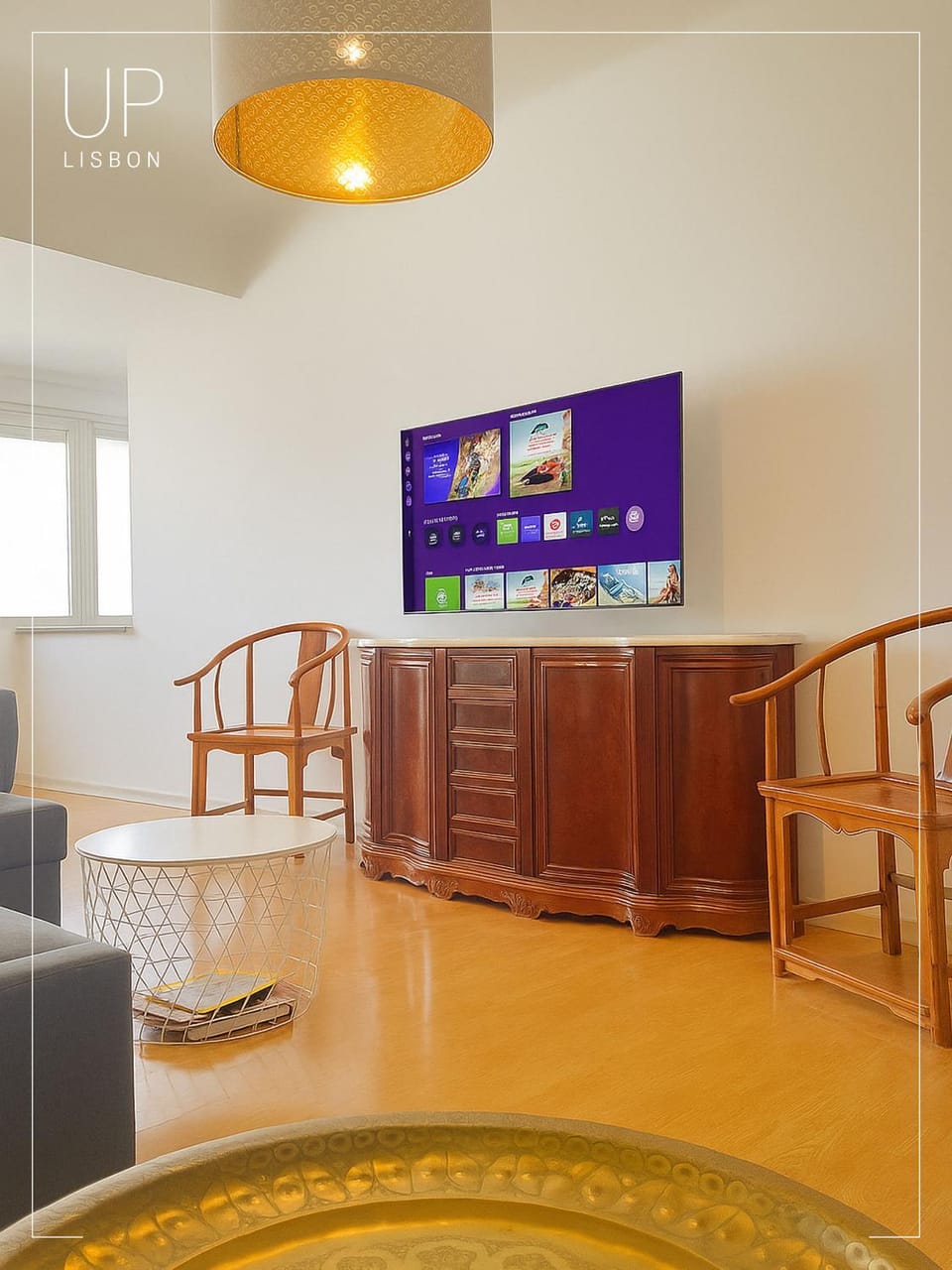 TV and multimedia, Living room, Evening entertainment