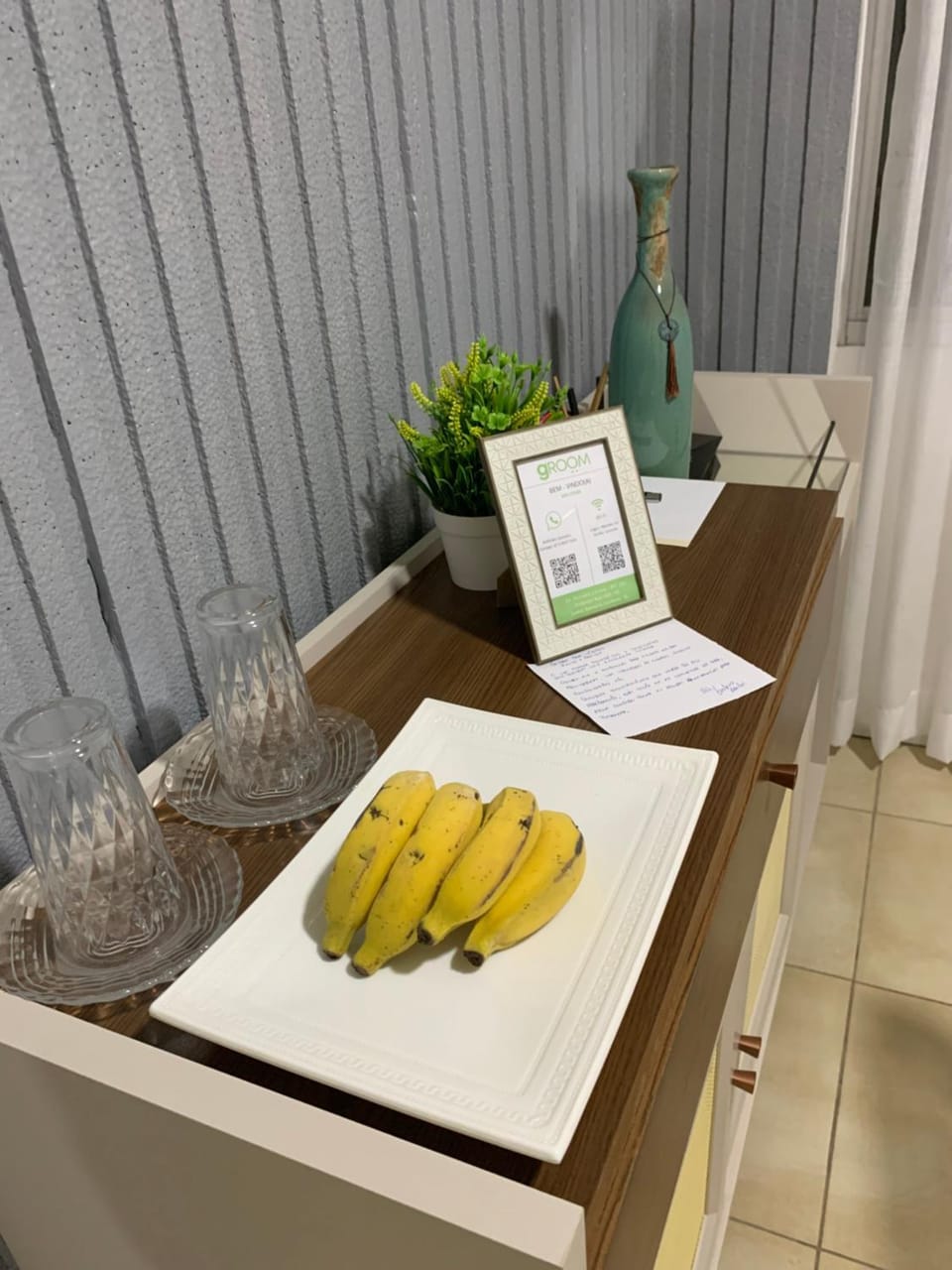 Business facilities, Food