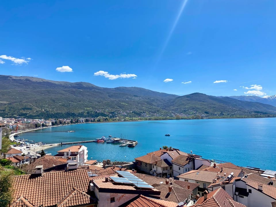 Nearby landmark, Day, Natural landscape, Beach, City view, Lake view, Mountain view