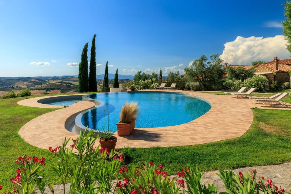 Day, Natural landscape, Garden, Pool view, Swimming pool, Time of day, sunbed