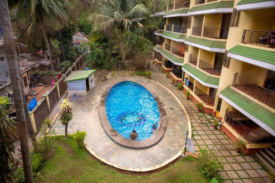 Day, Garden, View (from property/room), Garden view, Pool view, Swimming pool