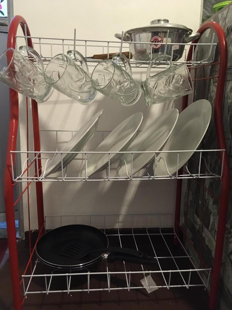 Kitchen or kitchenette, dryer