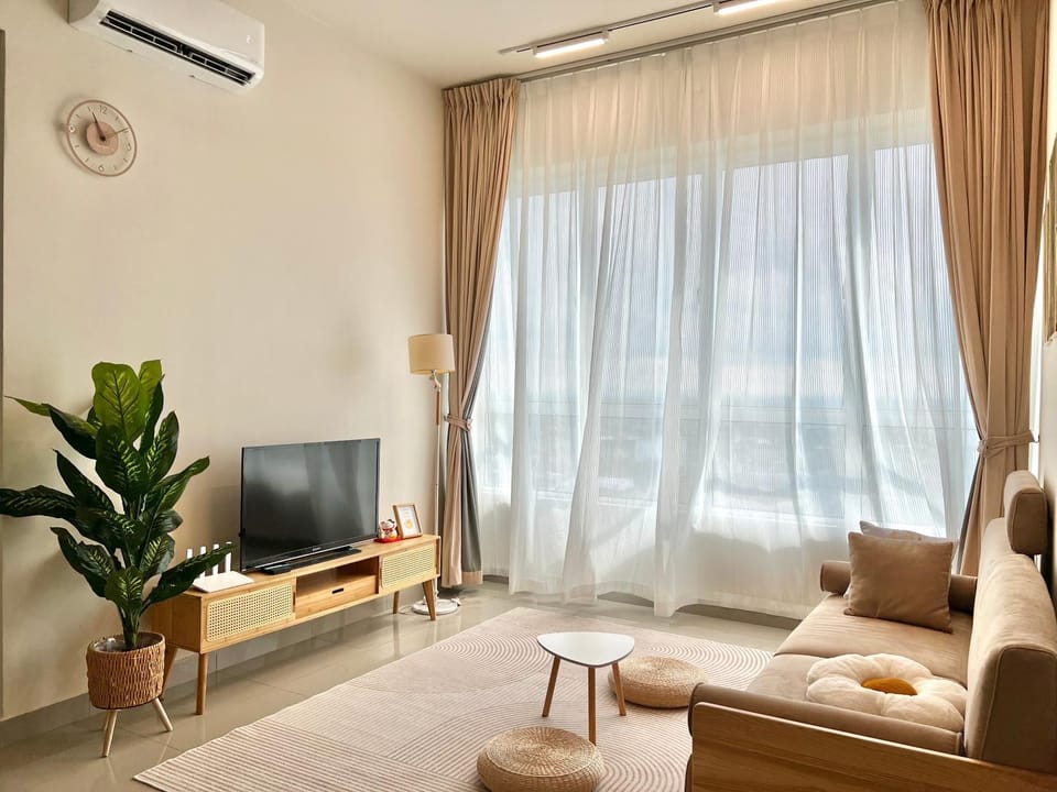 TV and multimedia, Living room, Seating area, air conditioner