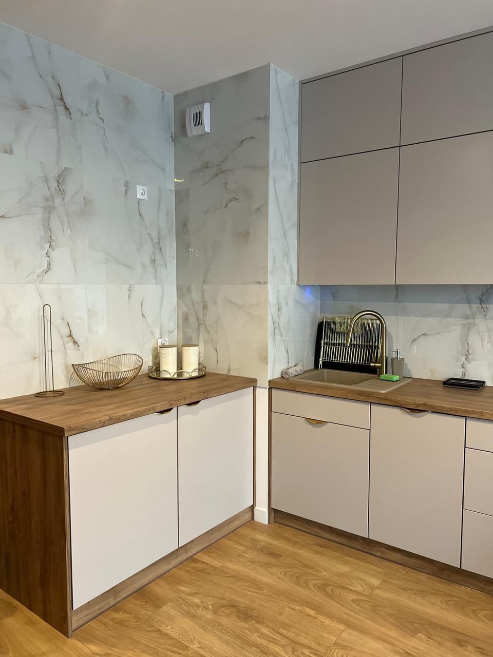 Nowoczesny apartament w centrum Starego Miasta, strzeżony parking Apartment in Poland