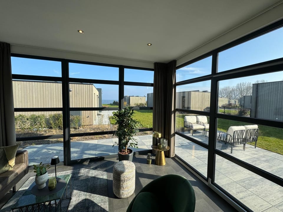 Enkhuizer Strand Chalet WellenZeit Haus Nr 260 House in Flevoland, Netherlands