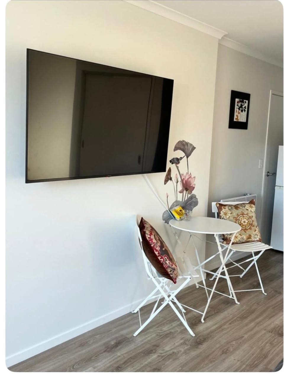 TV and multimedia, Dining area
