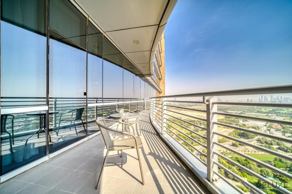 View (from property/room), Balcony/Terrace, Seating area