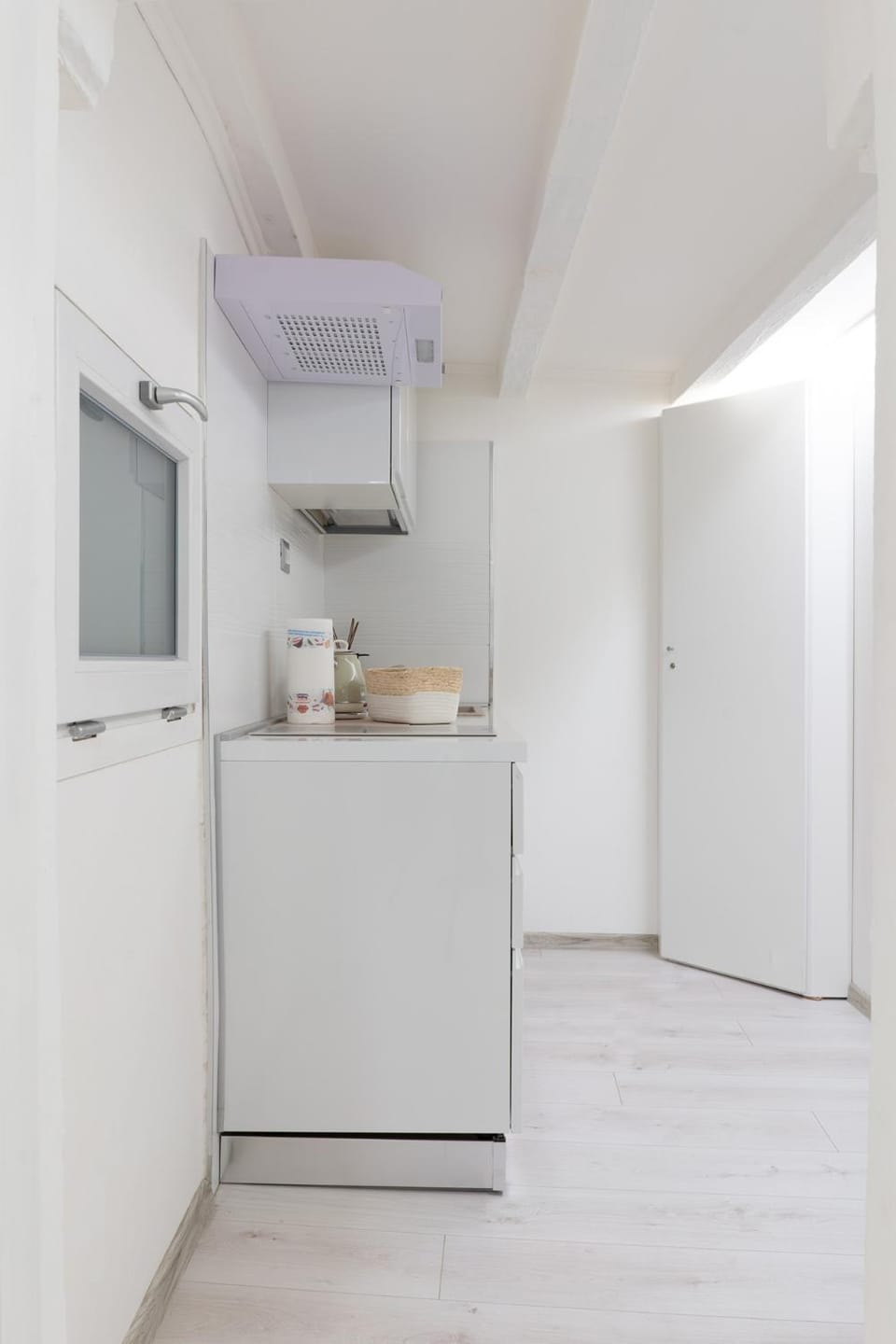 Kitchen or kitchenette, kitchen