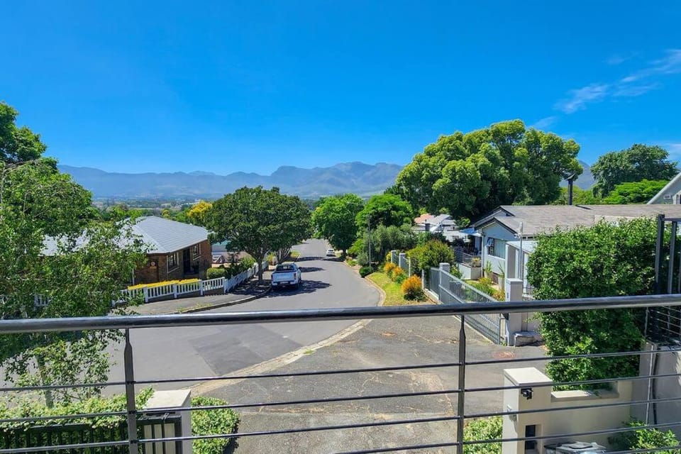 Neighbourhood, Natural landscape, Mountain view, Street view