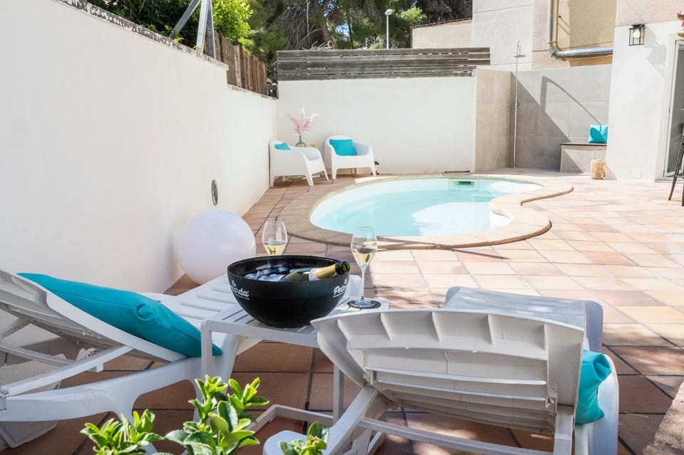 VILLA WINE & BEACH Design and Luxury in Cala Crancs Villa in Salou