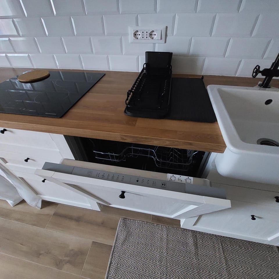 TV and multimedia, Kitchen or kitchenette