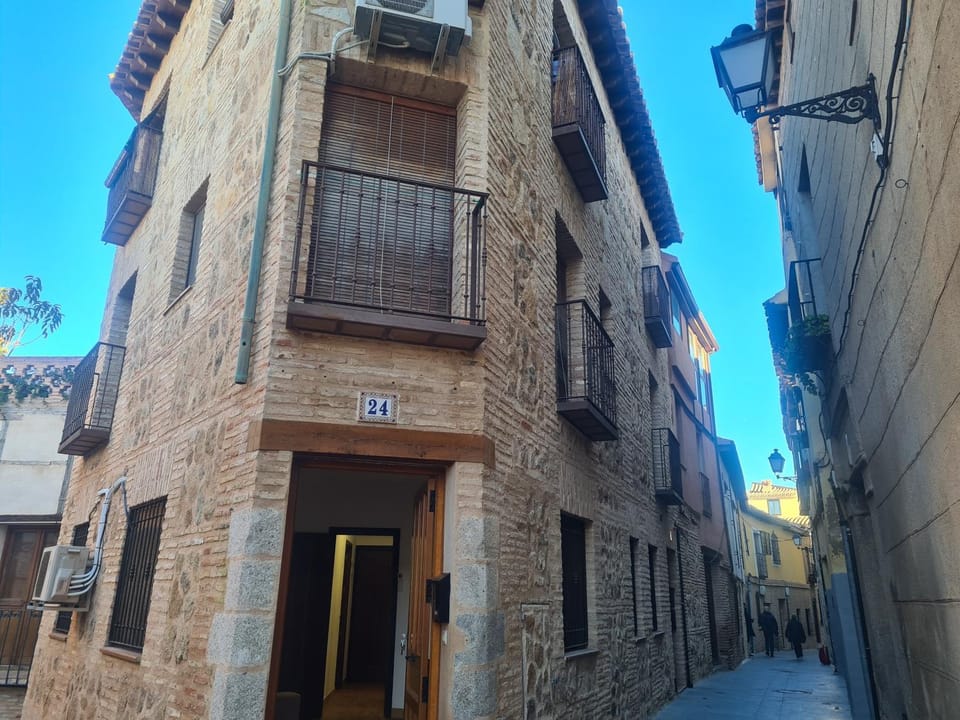 Property building, Street view