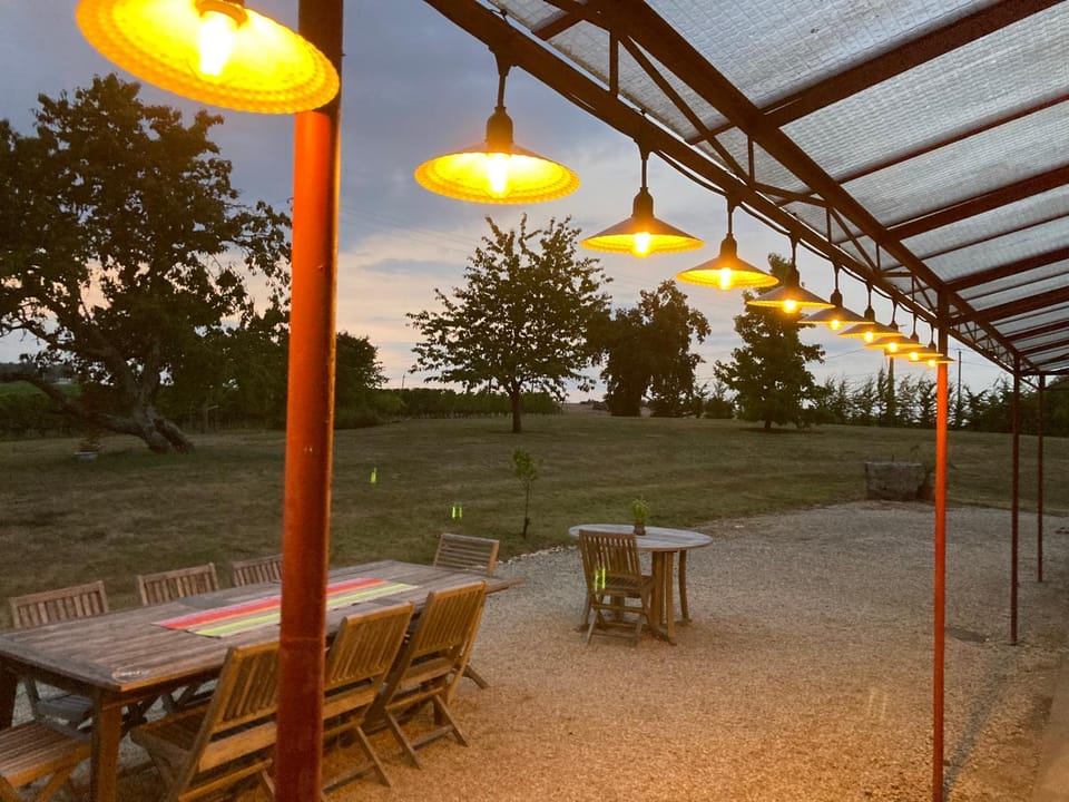 Chateau Haut Cazevert Bed and Breakfast in Occitanie