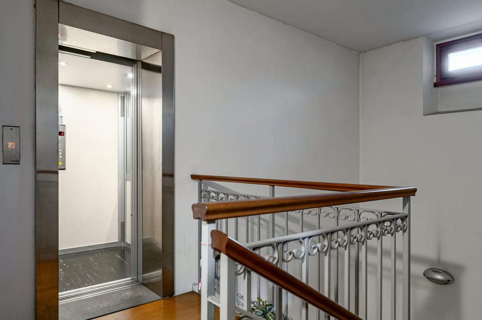 elevator