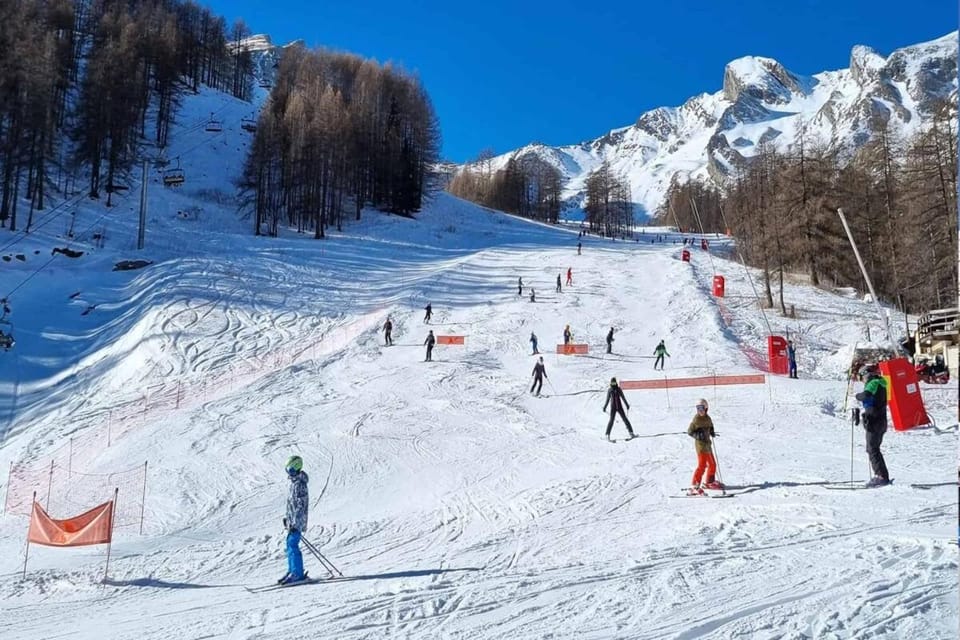 Spacieux appartement, plein centre avec Sauna Apartment in Allos