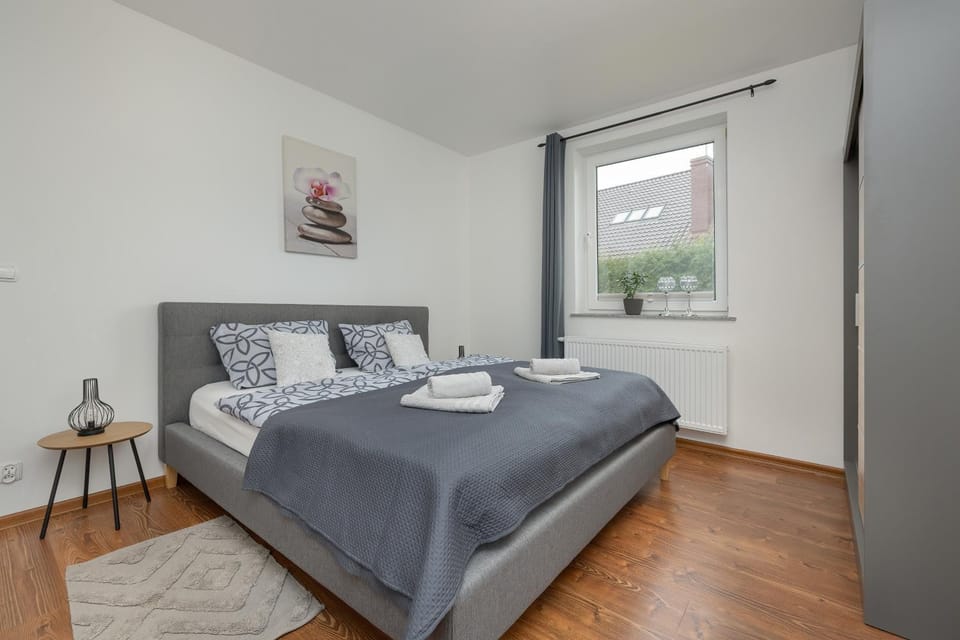 Bed, Photo of the whole room, Bedroom, pet friendly