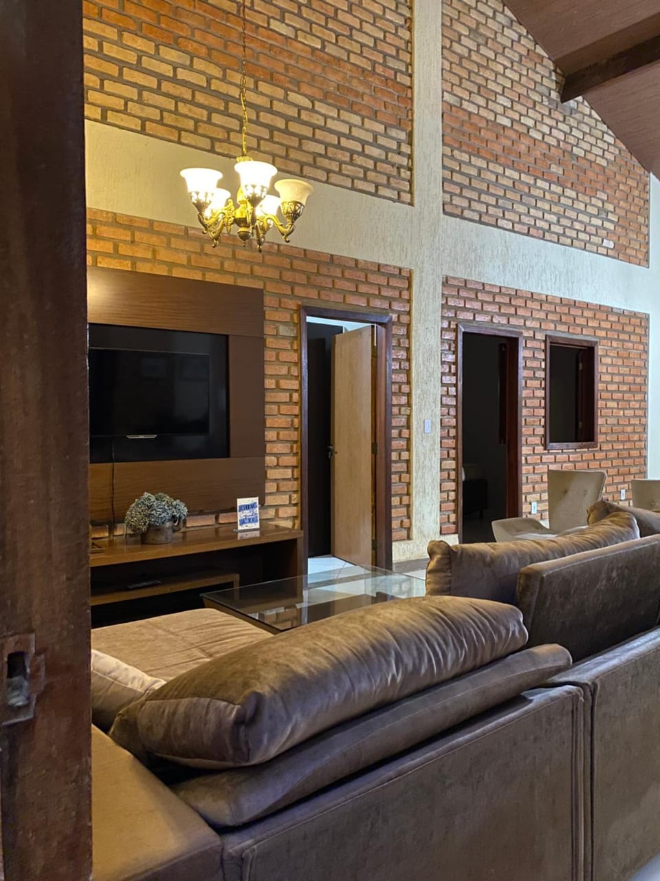 Communal lounge/ TV room