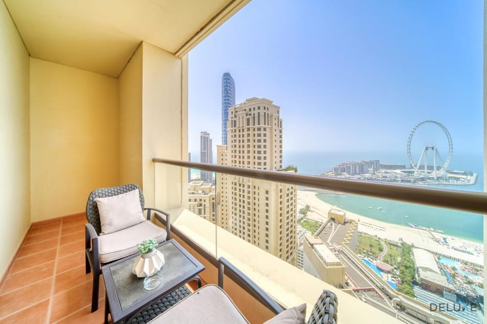 View (from property/room), Balcony/Terrace, Landmark view, Sea view