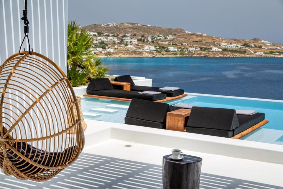 Day, Natural landscape, Sea view, Swimming pool, sunbed