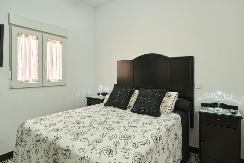 Living room, Bedroom