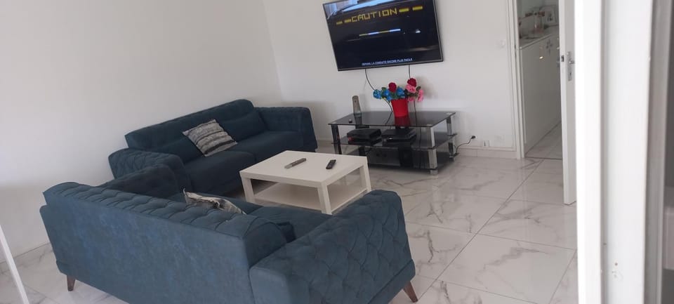 Communal lounge/ TV room, Living room