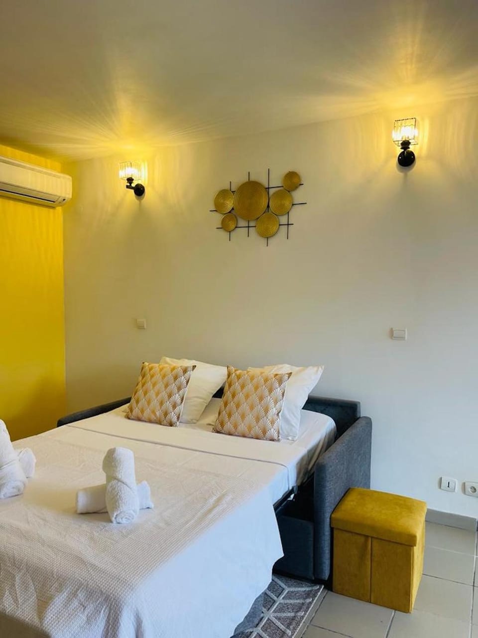 Living room, Bedroom