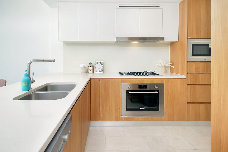 Panoramic 3-Bedroom Skyscape with Free Parking Apartment in Kangaroo Point