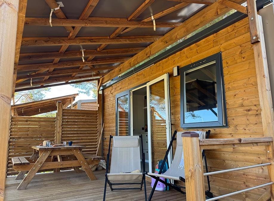 Camping Le Soleil du Verdon Campground/ 
RV Resort in French Riviera