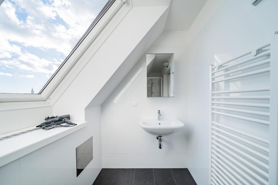 Bathroom, Bath